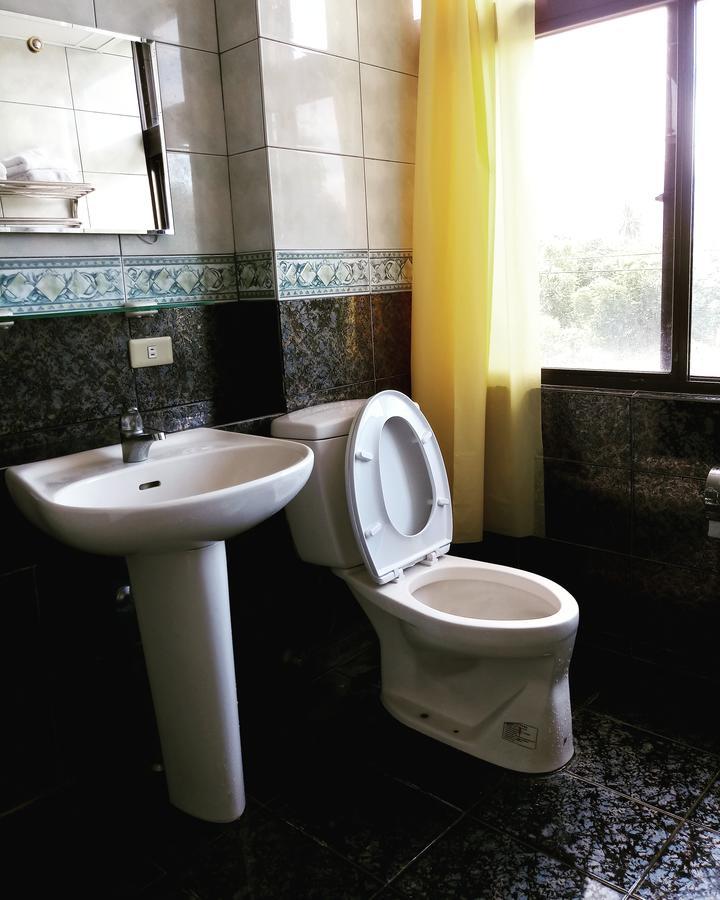 Pu Shi Homestay Yuli Luaran gambar